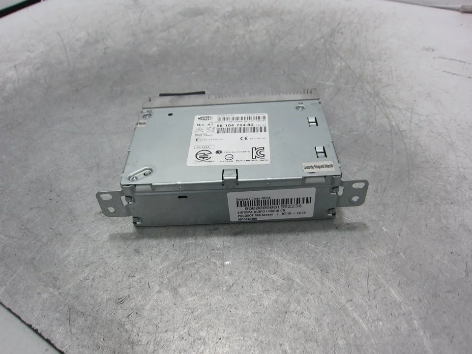 Foto de SISTEMA AUDIO / RADIO CD PEUGEOT 308 1.6 HDi (92 CV / 68 KW) referencia 9810475480