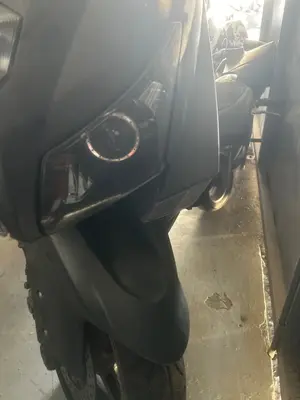 Foto de PILOTO DELANTERO DERECHO YAMAHA TMAX 530 530 cm3 - 34 kW (0 CV / 0 KW)