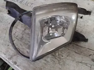 Foto de FARO ANTINIEBLA DERECHO PEUGEOT 407 2.0 16V HDi FAP CAT (RHR / DW10BTED4) (136 CV / 100 KW) referencia 4216074 foto 2