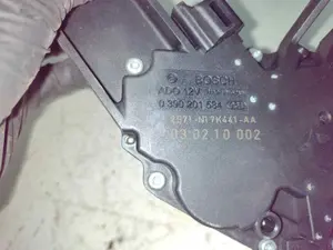 Foto de MOTOR LIMPIA TRASERO FORD MONDEO TURNIER (GE) 2.0 TDCi CAT (131 CV / 96 KW) referencia 0390201584 foto 3