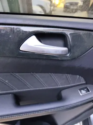 Foto de MANETA INTERIOR TRASERA IZQUIERDA MERCEDES-BENZ CLASE GLE (BM 292) COUPE 3.0 CAT (390 CV / 287 KW)