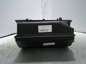 Foto de NO IDENTIFICADO RENAULT CLIO IV GRANDTOUR 0.9 Energy (90 CV / 66 KW) referencia 681087227R foto 4