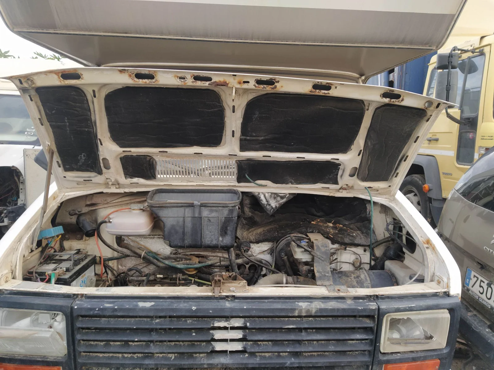 Foto de PANEL FRONTAL PEUGEOT J5 (280)() 2.5 Diesel (73 CV / 54 KW)