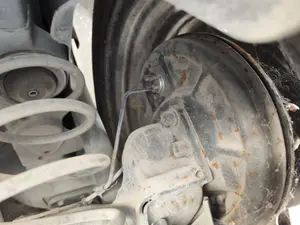 Foto de MANGUETA TRASERA DERECHA PEUGEOT 207 1.4 HDi (68 CV / 50 KW)