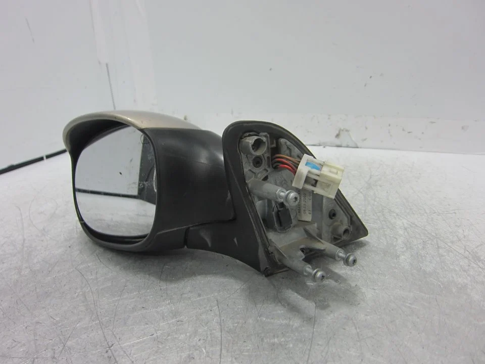 Foto de RETROVISOR IZQUIERDO CITROEN XSARA PICASSO referencia 96461532XX