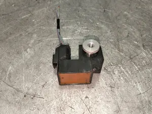 Foto de SENSOR RENAULT MEGANE II BERLINA 5P referencia 8200411025 foto 2