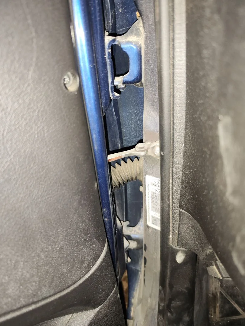 Foto de RETENEDOR PUERTA PEUGEOT 307 (S1)(04.2001) 1.6 16V CAT (109 CV / 80 KW)