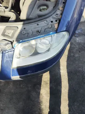 Foto de FARO IZQUIERDO VOLKSWAGEN PASSAT BERLINA (3B3) 1.9 TDI (131 CV / 96 KW) referencia 3B0941015AN foto 6