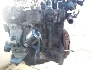 Foto de MOTOR COMPLETO RENAULT CLIO III 1.5 dCi Diesel FAP (75 CV / 55 KW) referencia K9KB770 foto 10