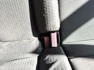 Foto de ENGANCHE CINTURON TRASERO CENTRAL RENAULT MEGANE II BERLINA 5P 1.5 dCi Diesel (101 CV / 74 KW)