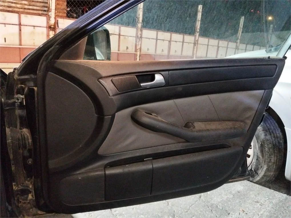 Foto de GUARNECIDO PUERTA DELANTERA DERECHA AUDI ALLROAD QUATTRO QUATTRO (4B5)