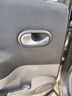 Foto de MANETA INTERIOR TRASERA IZQUIERDA RENAULT SCENIC II (JM) 1.5 dCi Diesel (106 CV / 78 KW)