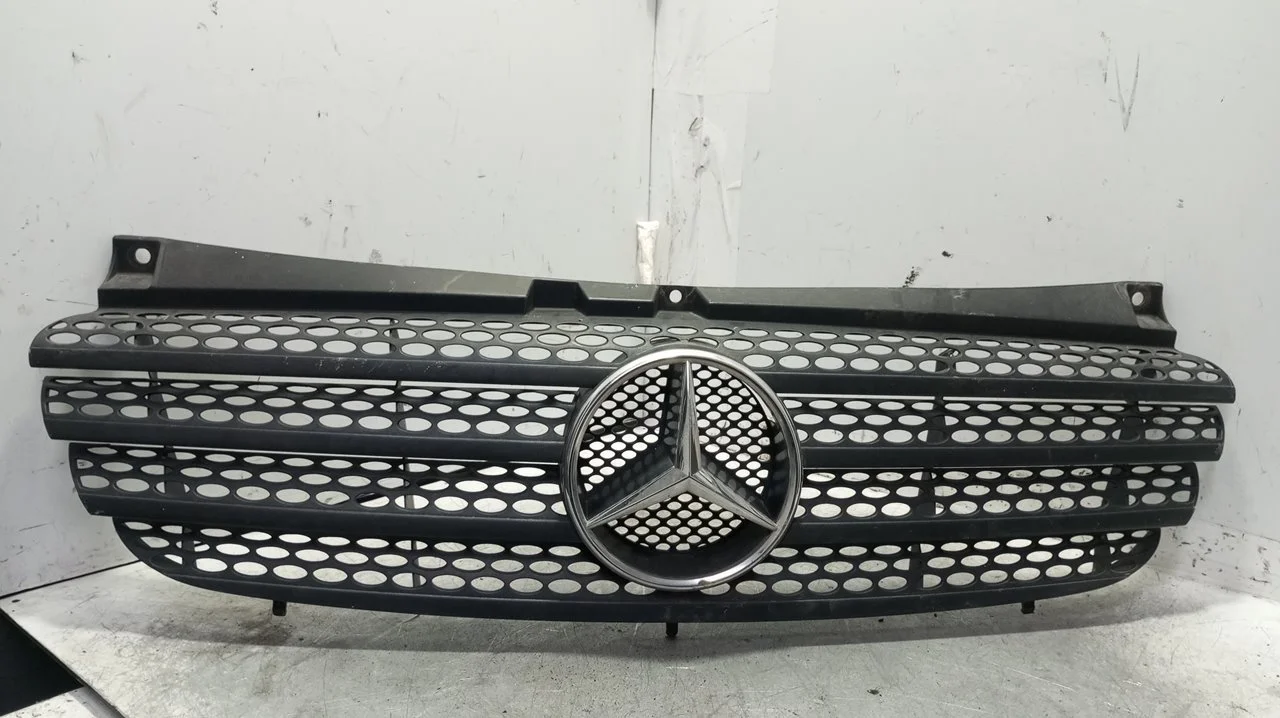 Foto de REJILLA DELANTERA MERCEDES-BENZ VITO MIXTO (639) 2.1 CDI CAT (109 CV / 80 KW) referencia A6398800185
