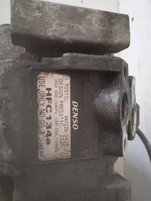 Foto de COMPRESOR AIRE ACONDICIONADO TOYOTA AVENSIS BERLINA (T22) referencia 4472203435 foto 4