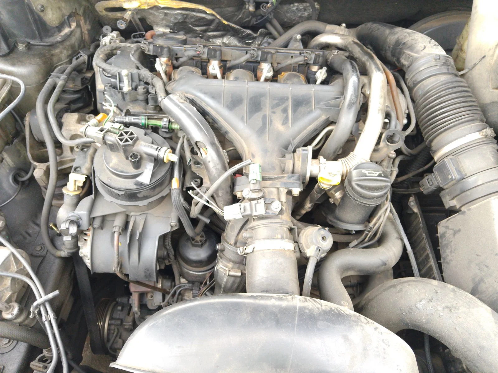 Foto de MOTOR COMPLETO PEUGEOT 407 2.0 16V HDi FAP CAT (RHR / DW10BTED4) (136 CV / 100 KW) referencia RHR