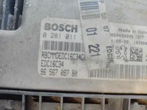 Foto de CENTRALITA MOTOR UCE PEUGEOT 206 1.4 HDi (68 CV / 50 KW) referencia 0281011783 foto 3