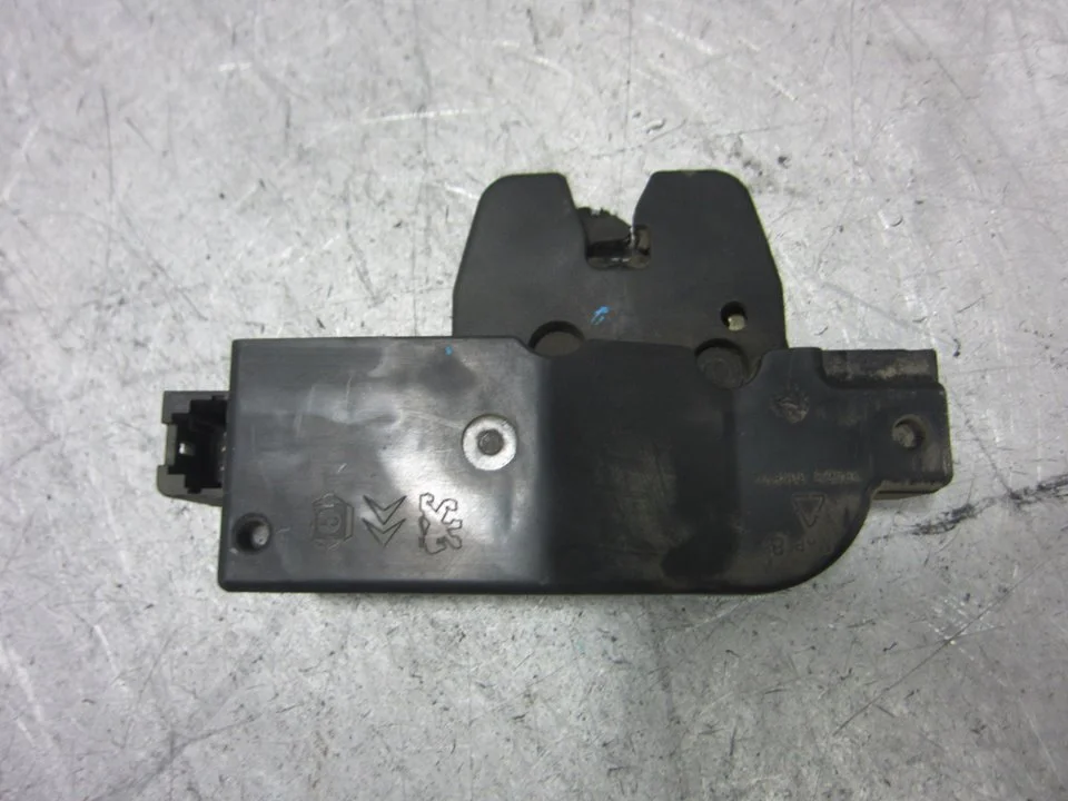Foto de CERRADURA MALETERO / PORTON CITROEN C3 1.4 HDi (68 CV / 50 KW) referencia 9646091580
