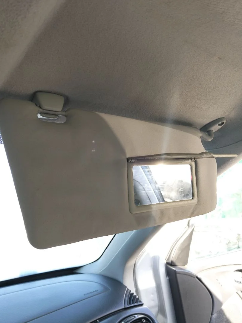 Foto de PARASOL DERECHO FORD FOCUS BERLINA (CAK) 1.6 16V CAT (101 CV / 74 KW)