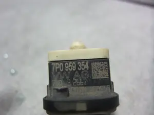 Foto de SENSOR DE IMPACTO PORSCHE CAYENNE (TIPO 92A) 4.8 V8 CAT (400 CV / 294 KW) referencia 7P0959354 foto 2