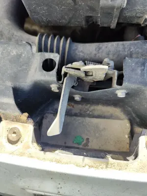 Foto de CERRADURA CAPO FORD KA (CCU) 1.3 TDCi CAT (75 CV / 55 KW) referencia 1738714