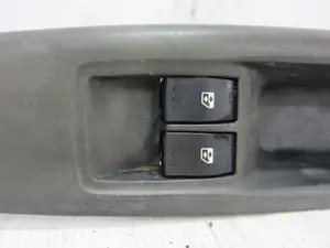 Foto de MANDO ELEVALUNAS DELANTERO IZQUIERDO RENAULT CLIO II FASE I (B/CB0) 1.2 (75 CV / 55 KW) referencia 8200084003 foto 2