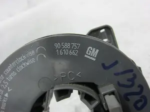 Foto de ANILLO AIRBAG OPEL ASTRA G BERLINA 1.7 Turbodiesel CAT (X 17 DTL / 2H8) (68 CV / 50 KW) referencia 90588757 foto 3