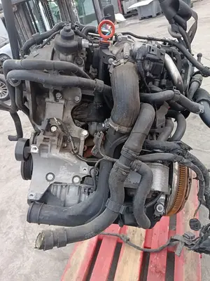 Foto de MOTOR COMPLETO VOLKSWAGEN GOLF VI (5K1)(10.2008) 2.0 TDI DPF (170 CV / 125 KW) referencia CBB foto 4