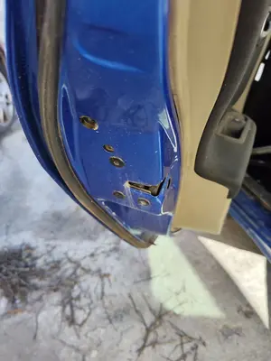 Foto de CERRADURA PUERTA TRASERA IZQUIERDA RENAULT MEGANE II BERLINA 5P 1.5 dCi Diesel (101 CV / 74 KW)