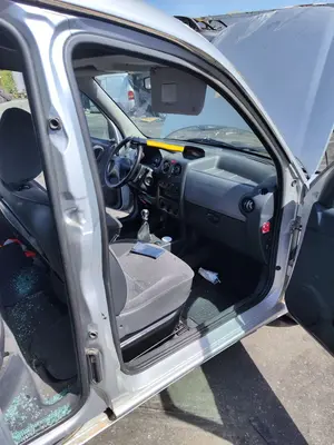 Foto de GOMAS CONTORNO PUERTA CITROEN BERLINGO 2.0 HDi CAT (RHY / DW10TD) (90 CV / 66 KW)