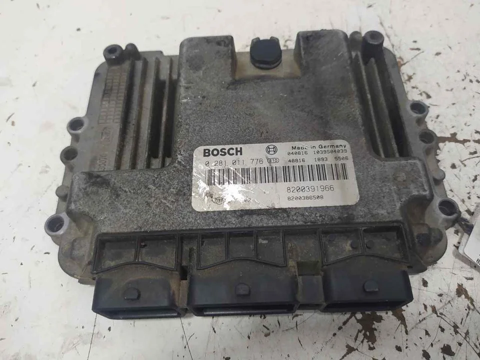 Foto de CENTRALITA MOTOR UCE NISSAN PRIMERA BERLINA (P12) 1.9 16V Turbodiesel CAT (120 CV / 88 KW) referencia 8200391966