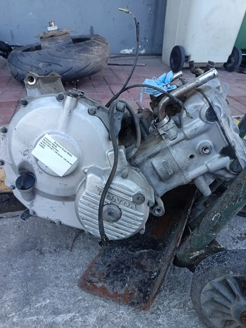 Foto de MOTOR COMPLETO HONDA CBR 600 F / CBR 600 RR 598 cm3 - 68 kW (92 CV / 68 KW) referencia PC23E-2003717