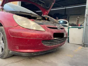 Foto de PARAGOLPES DELANTERO PEUGEOT 307 BREAK / SW (S1)(04.2002) 2.0 16V HDi FAP CAT (RHR / DW10BTED4) (136 CV / 100 KW) foto 3