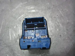 Foto de MANDO RETROVISOR TOYOTA AVENSIS CROSS SPORT (T27) 1.8 16V CAT (147 CV / 108 KW) referencia ABS183646 foto 5