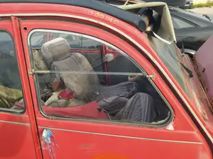 Foto de LUNA DELANTERA DERECHA CITROEN 2 CV 6 0.6 (A06) (29 CV / 21 KW)