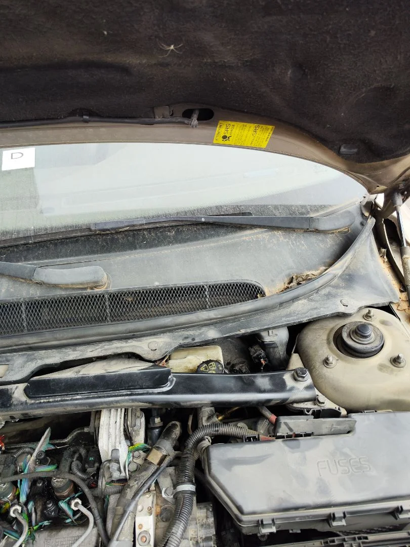 Foto de BRAZO LIMPIA DELANTERO IZQUIERDO VOLVO S80 BERLINA 2.4 Diesel (131 CV / 96 KW)