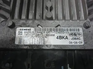 Foto de CENTRALITA MOTOR UCE FORD FOCUS BERLINA (CAP) 1.8 TDCi Turbodiesel CAT (116 CV / 85 KW) referencia 6M5112A650YA foto 4