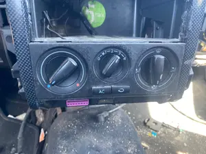 Foto de MANDO CALEFACCION / AIRE ACONDICIONADO VOLKSWAGEN GOLF IV BERLINA (1J1)(10.1997) 1.9 TDI (110 CV / 81 KW)