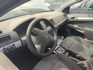Foto de AIRBAG DELANTERO DERECHO OPEL ASTRA H GTC 1.3 16V CDTI CAT (Z 13 DTH / L4I) (90 CV / 66 KW) referencia 13168095