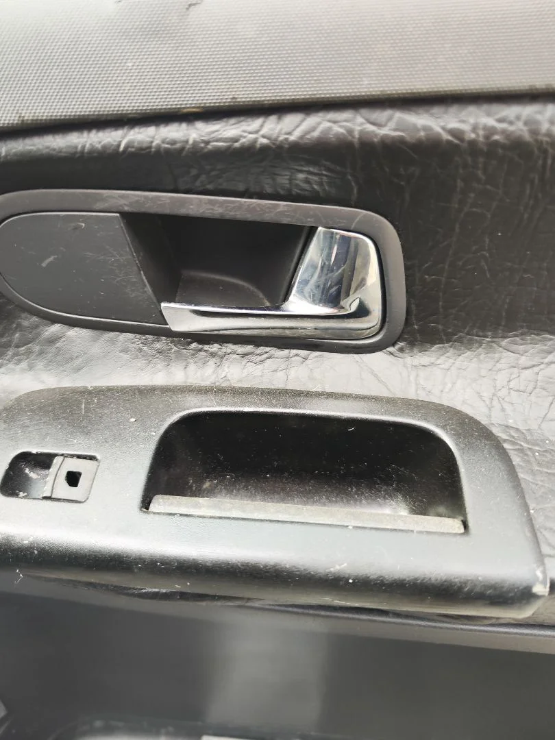 Foto de MANETA INTERIOR DELANTERA DERECHA VOLKSWAGEN SHARAN (7M6/7M9) 1.9 TDI (116 CV / 85 KW) referencia 7M3837114D FKZ