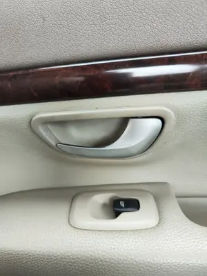 Foto de MANETA INTERIOR TRASERA DERECHA VOLVO S80 BERLINA 2.4 Diesel (131 CV / 96 KW)