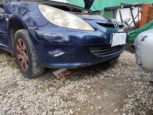 Foto de PARAGOLPES DELANTERO PEUGEOT 307 (S1)(04.2001) 1.6 16V CAT (109 CV / 80 KW)