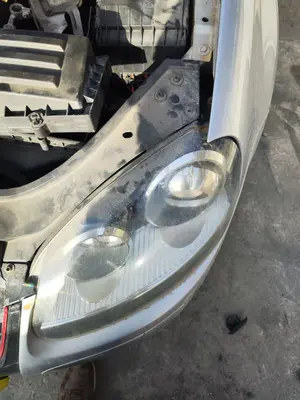 Foto de FARO IZQUIERDO VOLKSWAGEN GOLF V (1K1)(10.2003) 1.4 16V TSI (170 CV / 125 KW) referencia 1K6941039 foto 2