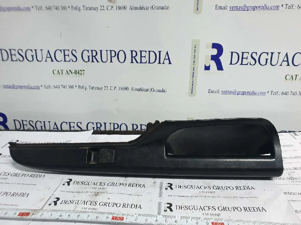Foto de MANDO ELEVALUNAS DELANTERO DERECHO SEAT AROSA (6H1) referencia 6H0959855A