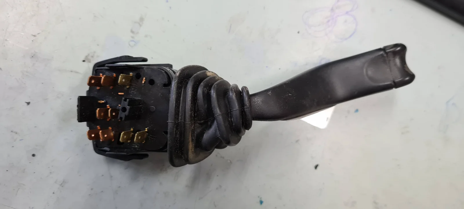 Foto de MANDO LIMPIA OPEL ASTRA G BERLINA 1.6 CAT (Z 16 SE / L55) (84 CV / 62 KW) referencia 090413242501537