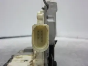 Foto de CERRADURA PUERTA DELANTERA DERECHA AUDI Q7 (4L) 3.0 V6 24V TDI (239 CV / 176 KW) referencia CZ3C1837016A foto 4