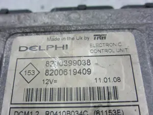 Foto de CENTRALITA MOTOR UCE RENAULT CLIO III 1.5 dCi Diesel (68 CV / 50 KW) referencia 8200399038 foto 4