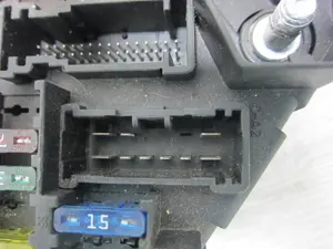Foto de CAJA RELES / FUSIBLES BMW SERIE 5 BERLINA (E60) referencia 6906603 foto 2