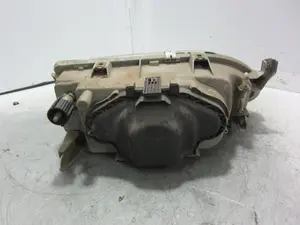 Foto de FARO IZQUIERDO RENAULT R 19 BERL. CON PORTÓN (B/C53) 1.4 (58 CV / 43 KW) referencia 7701042951 foto 3
