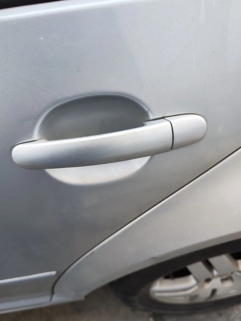 Foto de MANETA EXTERIOR TRASERA IZQUIERDA VOLKSWAGEN GOLF IV BERLINA (1J1)(10.1997) 1.9 TDI (131 CV / 96 KW)