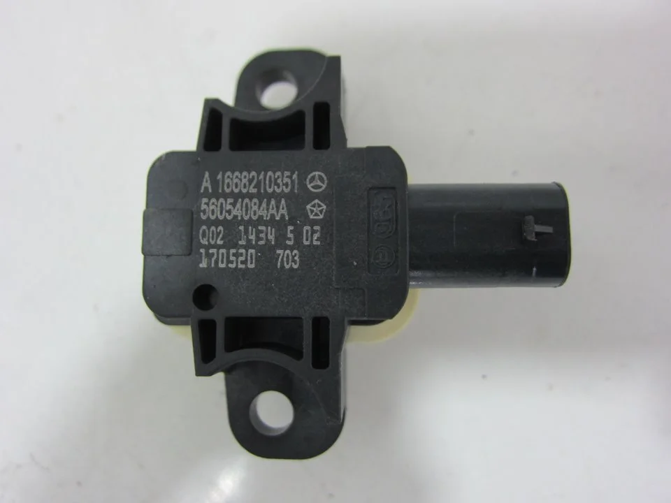 Foto de SENSOR MERCEDES-BENZ CLASE A (BM 176) 1.5 CDI CAT (109 CV / 80 KW) referencia A1668210351